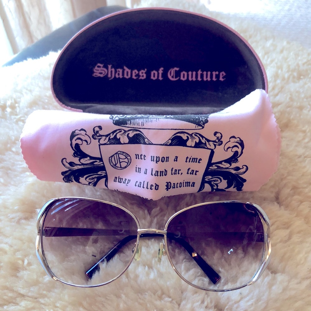 Pre-Owned Juicy Couture shades. White and gold frames with brown gradient tint.